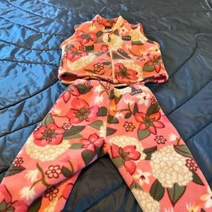 Kids Patagonia fleece vest and pants